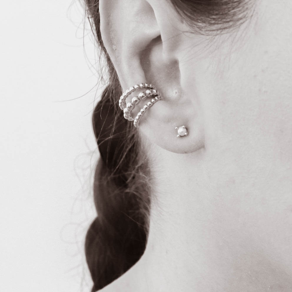 Ear cuff HRAVÁ z chirurgickej ocele