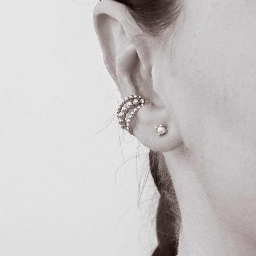 Ear cuff náušnica HRAVÁ z ocele