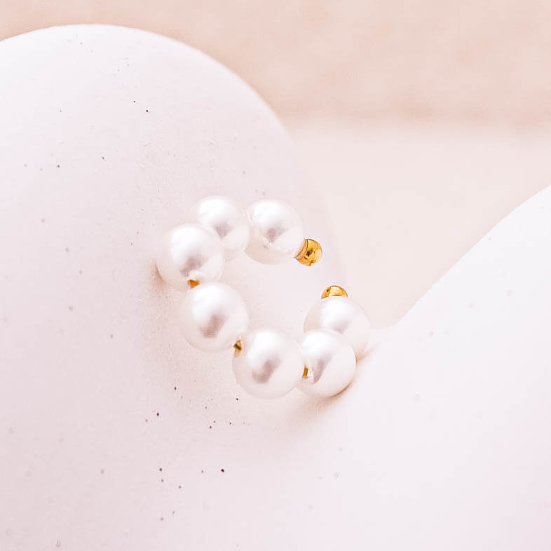 Ear cuff náušnica NADČASOVÁ z chirurgickej ocele, zlatá